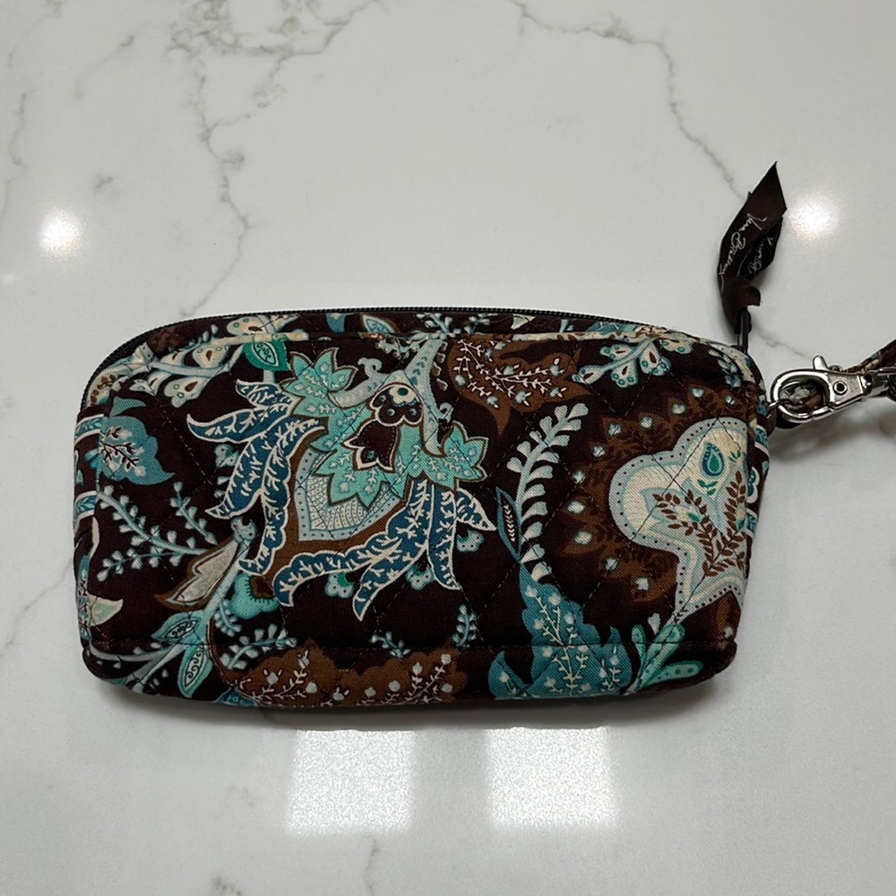 Vera Bradley wristlet, brown/green paisley design, zipper closure